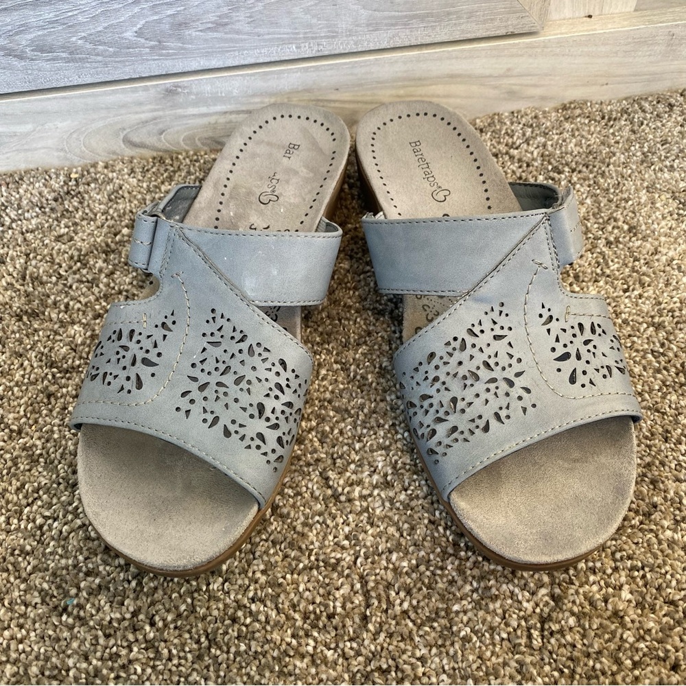 Baretraps Women's Gray Sandals Slides Mules Flipflop Comfort